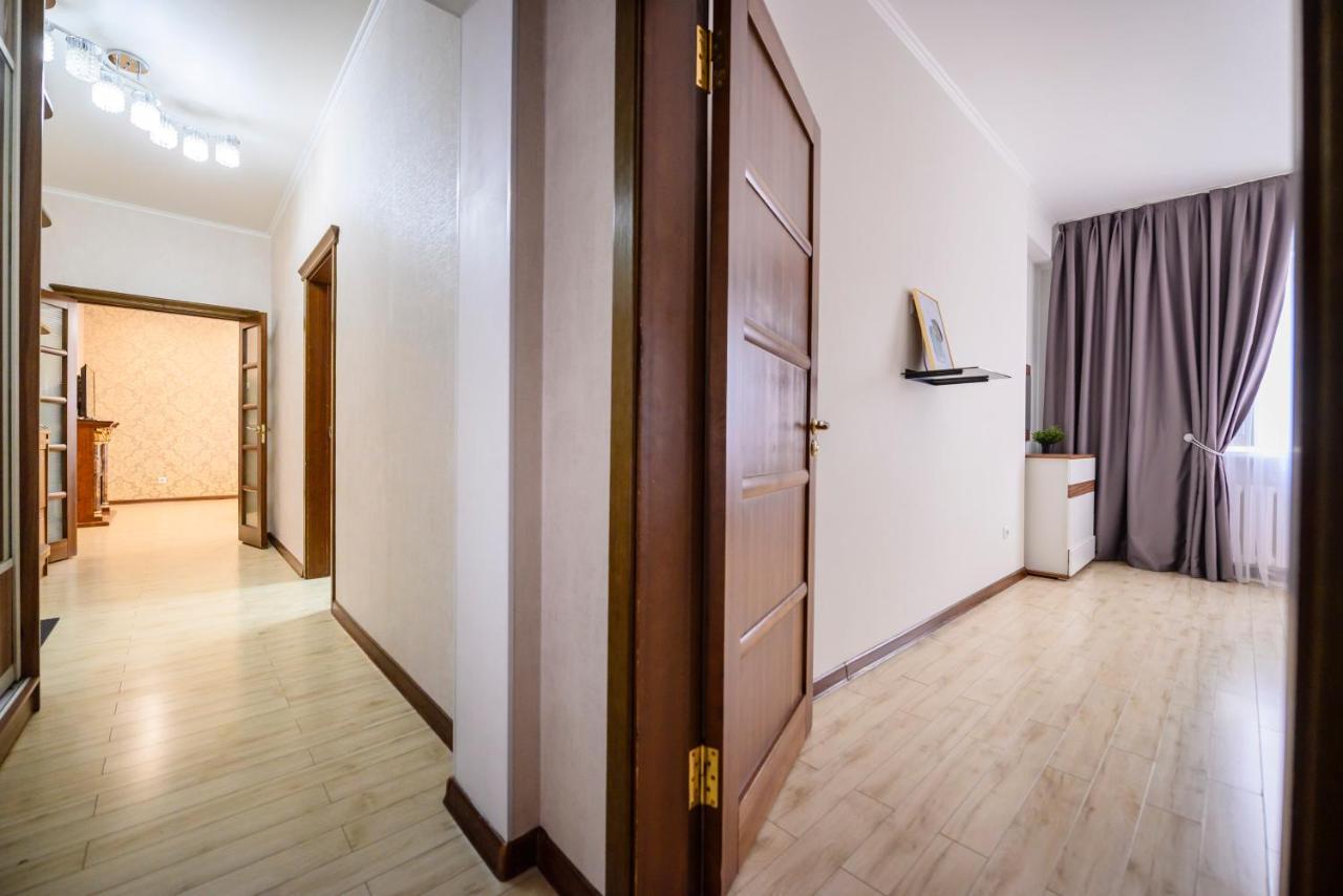 какдома-апарт в золотом квадрате Apartment Almaty