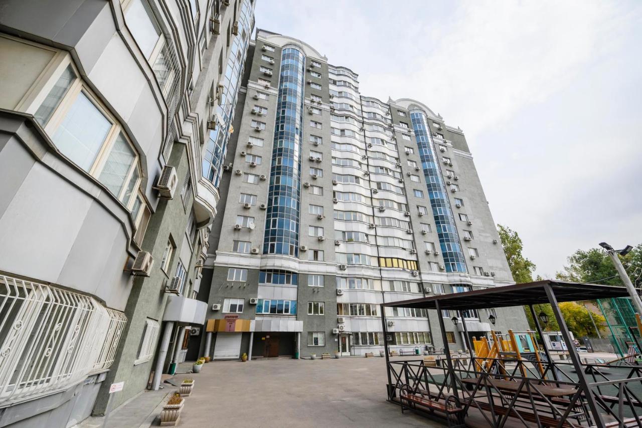 Apartment какдома-апарт в золотом квадрате Almaty